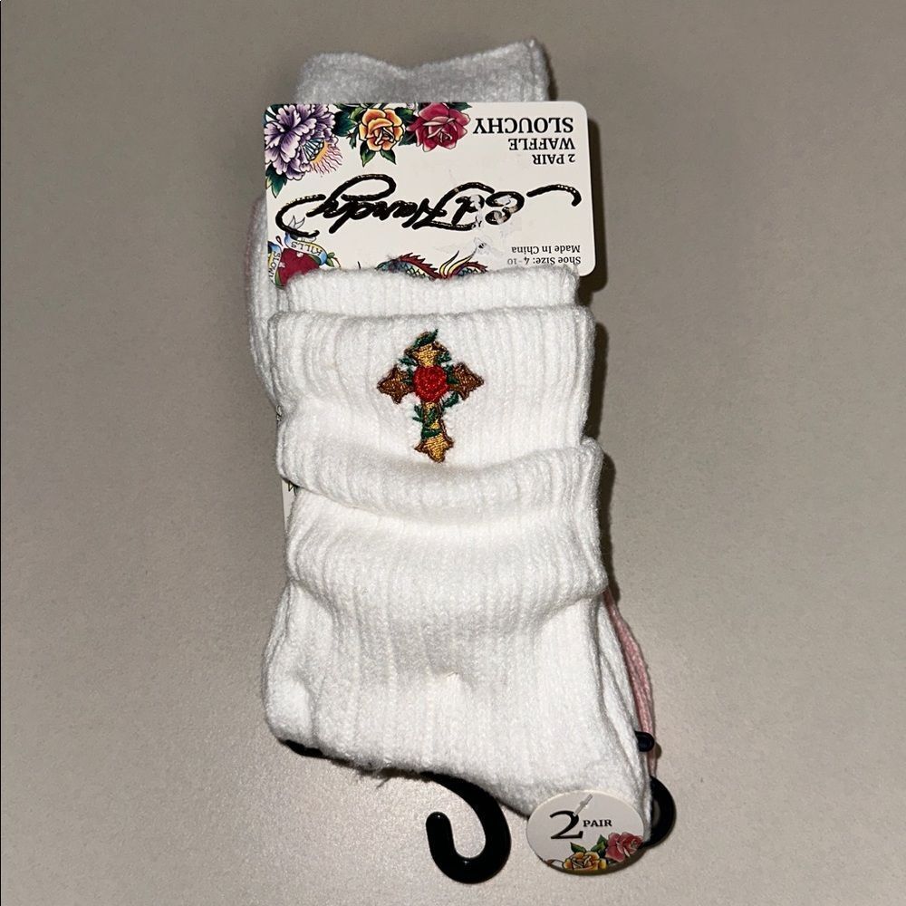 Ed Hardy White Pink Super Soft Waffle Knit Embroidered Slouchy Socks 2 pk